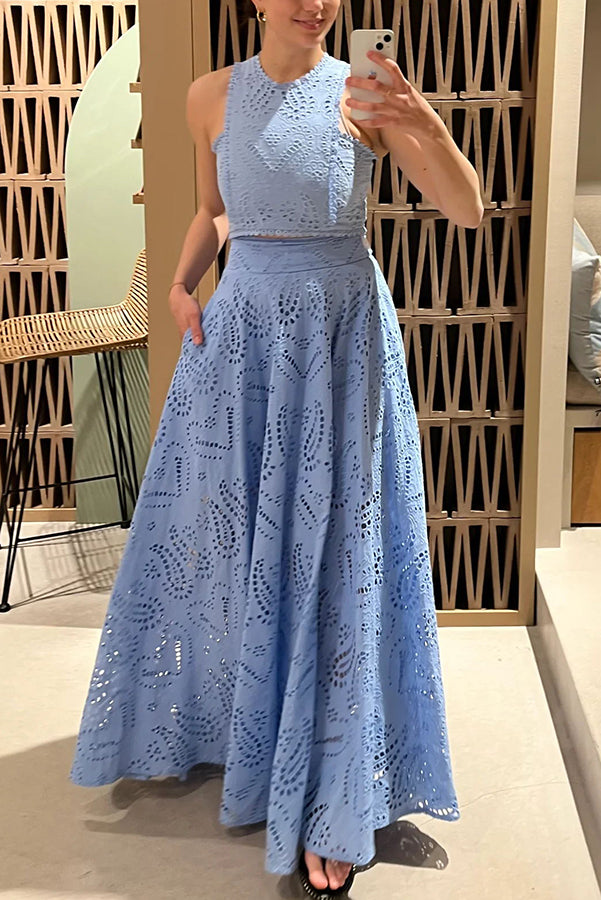 Boho set with broderie anglaise, cropped top, and pockets
