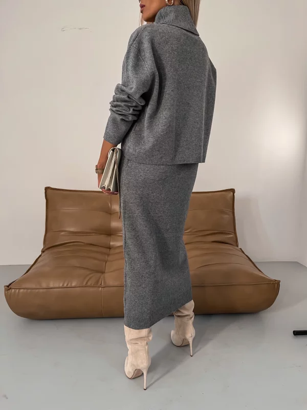 Luxe Regina™ Women's Knitwear Set
