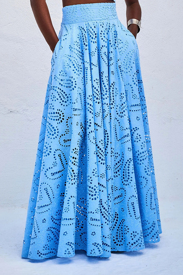 Boho set with broderie anglaise, cropped top, and pockets