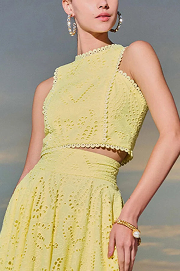 Boho set with broderie anglaise, cropped top, and pockets