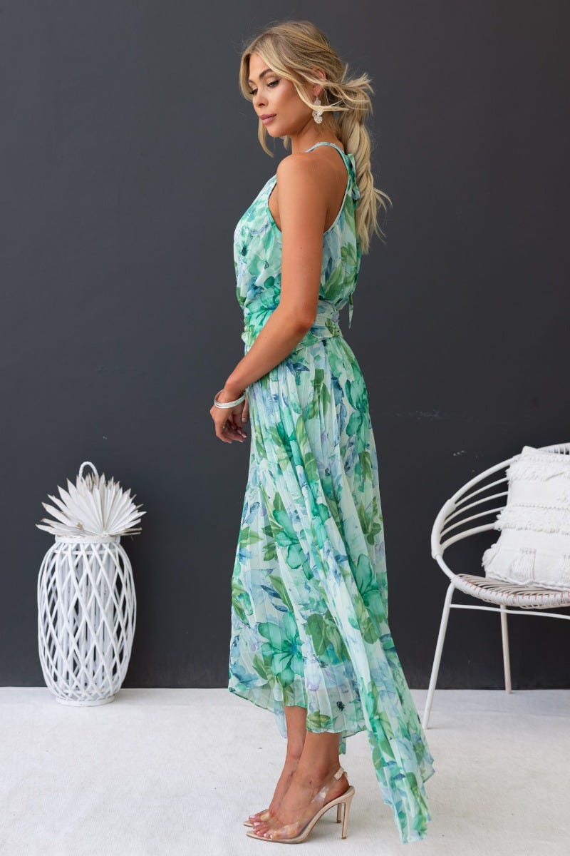 Luxe Regina™ – Floral Elegance for Every Occasion