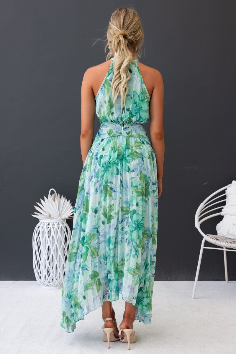 Luxe Regina™ – Floral Elegance for Every Occasion