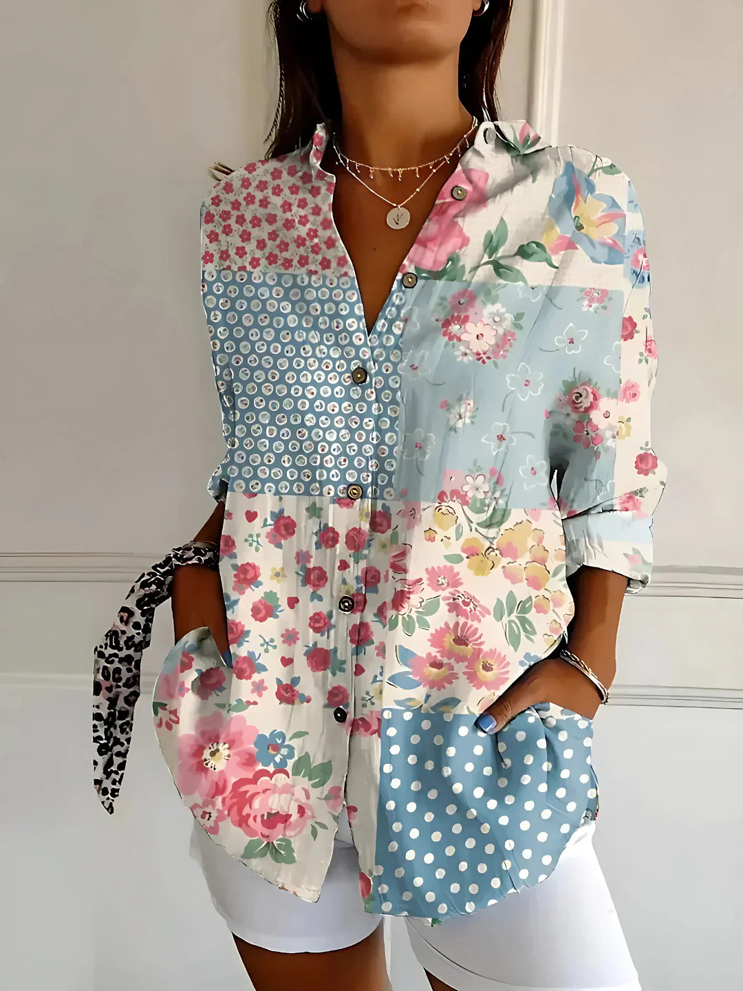 Luxe Regina™ – Blouse with Floral Wave Pattern