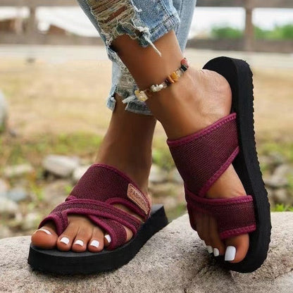 Comfortable orthopaedic sandals