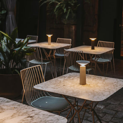 Lámpara LED Portátil Moderna