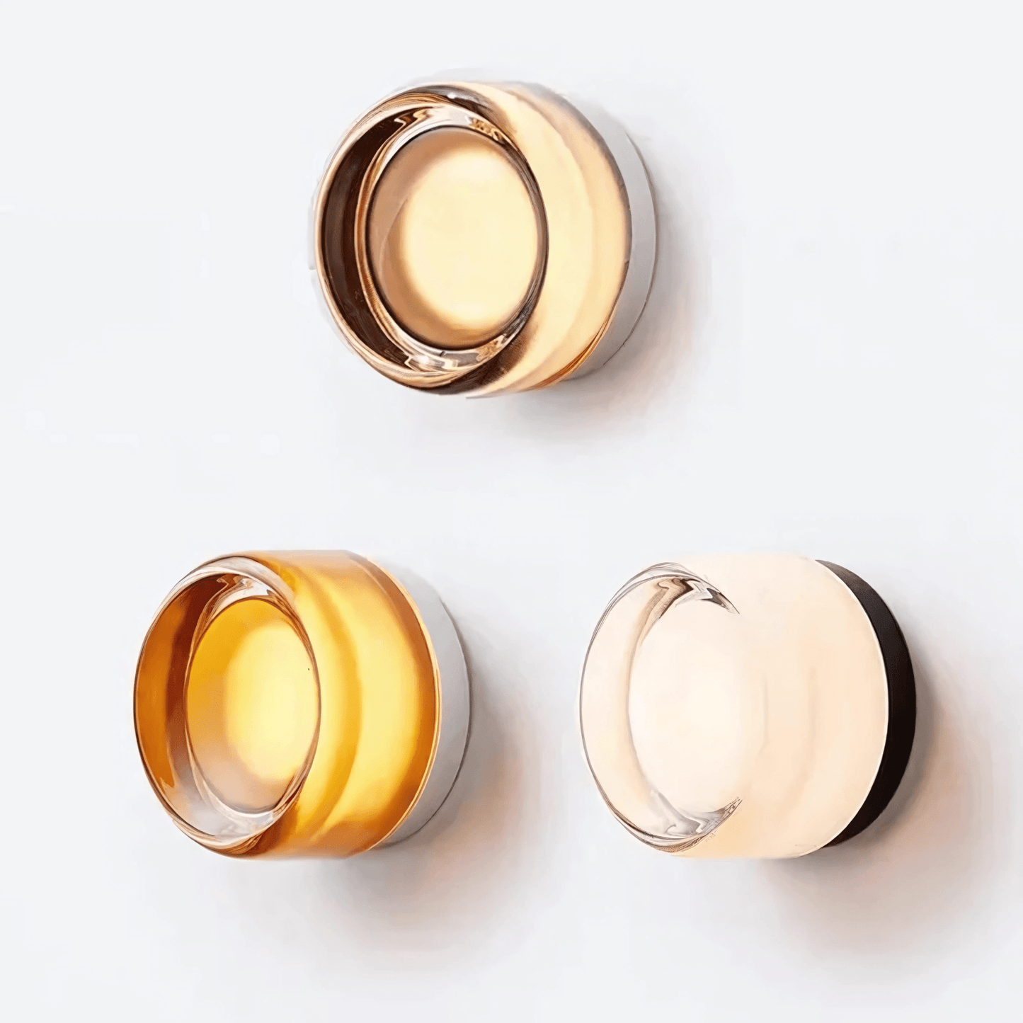 Lámpara Mora | Apliques de pared modernos con diseño lúdico y elegancia atemporal